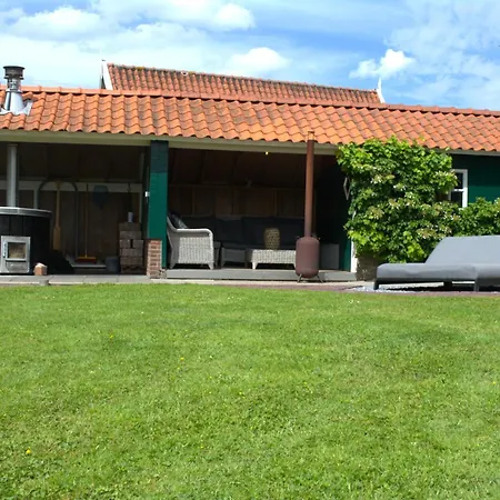 Ferienhaus De Appelbloesem 6-persoons Met Overdekte Hottub, Barrelsauna, Lounge, Wifi *
