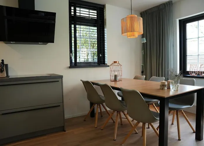 Сasa de vacaciones De Appelbloesem 6-persoons Met Overdekte Hottub, Barrelsauna, Lounge, Wifi *