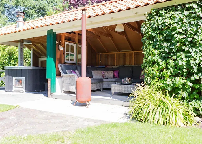 Сasa de vacaciones De Appelbloesem 6-persoons Met Overdekte Hottub, Barrelsauna, Lounge, Wifi Lievelde