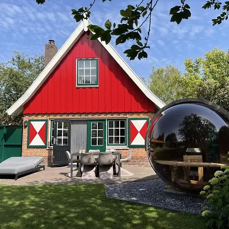 De Appelbloesem 6-persoons Met Overdekte Hottub, Barrelsauna, Lounge, Wifi Prázdninový dům *