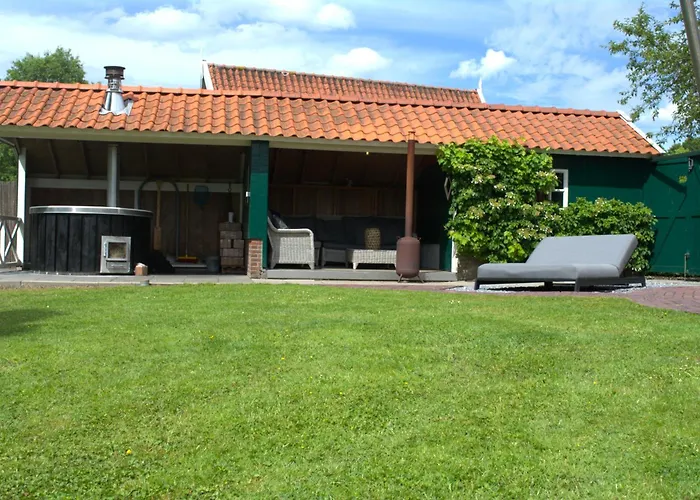 Prázdninový dům De Appelbloesem 6-persoons Met Overdekte Hottub, Barrelsauna, Lounge, Wifi *